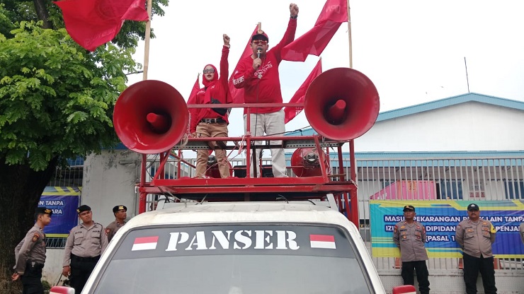 Di PHK Tanpa Pesangon, Buruh PT Multisarana Bahteramandiri Didukung KIKES KSBSI Gelar Aksi Demonstrasi