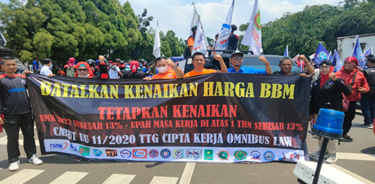 Ribuan Buruh Aksi Demo, Plt.Bupati dan Ketua DPRD Kabupaten Bogor Akhirnya Rekomendasikan Tuntutan Buruh ke Pemerintah