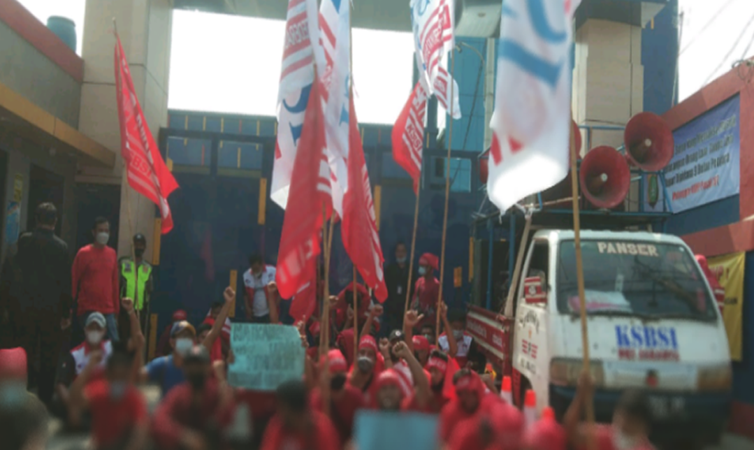   Hak Buruh Diabaikan FSB NIKEUBA DKI Jakarta Demo PT. LJR Logistics