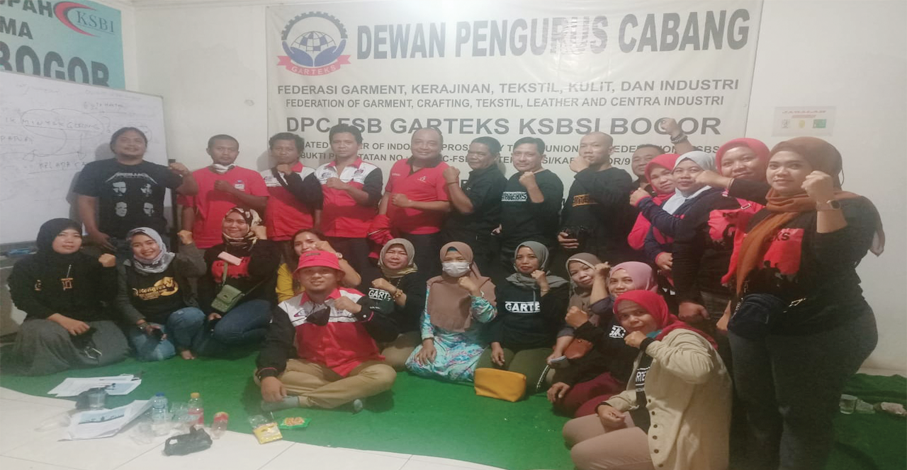  Buruh GARTEKS dan Nikeuba Bogor Gelar Pendidikan Pergerakan Politik Buruh 
