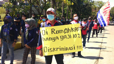   Hak Buruh Diabaikan, FSB KAMIPARHO Jakarta Demo PT Kemfood